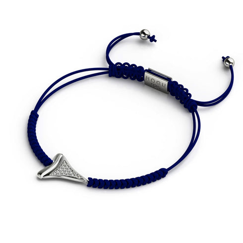 Bracelet en macramé bleu marine à dents de requin par Lauren Howe | Argent sterling .925 | Cristal